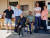 민간 우주기업 블루 오리진이 공개한 새로운 유인 우주선 탑승자 6명. 왼쪽에서 3번째가 90세의 흑인이자 최고령 우주비행사가 된 에드 드와이트. AFP=연합뉴스