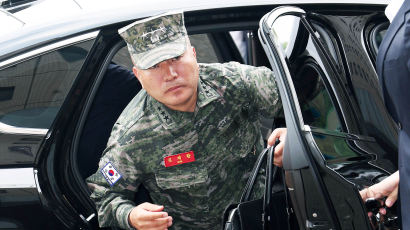 [포토타임] 공수처 출석하는 김계환 해병대사령관 