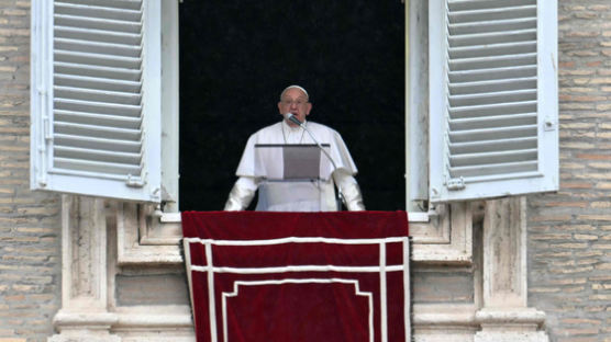 교황, 이란 대통령 사망 애도 “어려운 시기 영적 친밀감 전해”