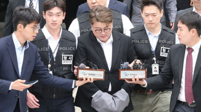 ‘음주 뺑소니’ 김호중 결국 구속…법원 “증거인멸 염려”