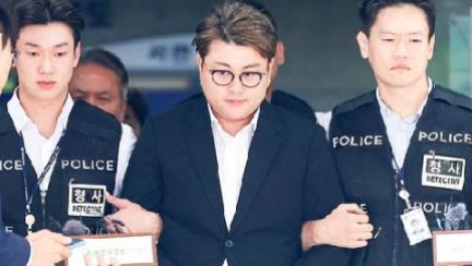 "김호중, 독방서 대부분 잠만 자"…전문가 "자포자기 상태인듯"