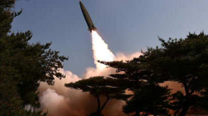 [속보] 日 “북한 발사 탄도미사일 가능성 물체 이미 낙하한 듯”