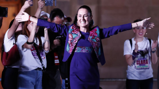[사진] ‘마초의 나라’ 멕시코서 첫 여성 대통령