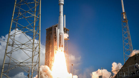 [사진] 보잉, 세계 두번째 민간 유인 우주선 발사