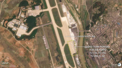 “北, 평양국제공항에 비행기 정리…김일성 광장에 대형구조물”…푸틴 맞이 준비 하나