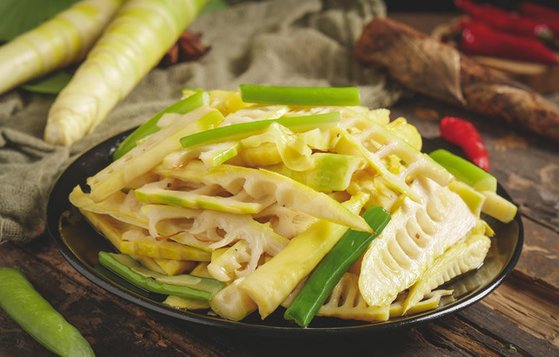 [윤덕노의 식탁 위 중국] 귀인의 밥상에 올린 죽순볶음(淸炒竹筍)