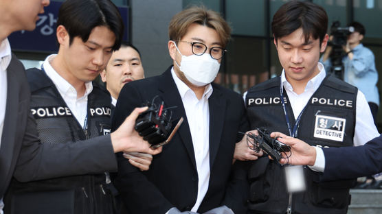 [속보] 검찰, ‘음주 뺑소니’ 혐의 김호중 구속 기소