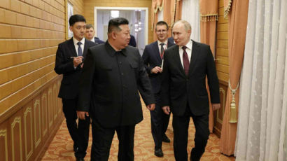 김정은·푸틴, 북러 정상회담 위한 사전 공식행사 시작