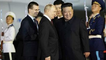 [속보] 푸틴·김정은 회담 시작…국방·외교 참모진 대거 동석