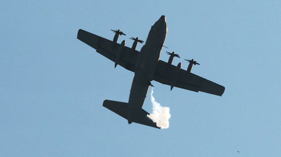 '하늘의 전함' AC-130J 참여했다…한미연합공중훈련 실시