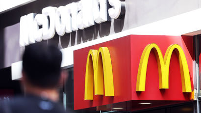 맥도날드, 내일부터 감자튀김 판매한다…사이드메뉴 무료 변경