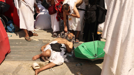 사우디 50도 ‘폭염 순례’로 1300명 숨졌다 … 지난해의 6배