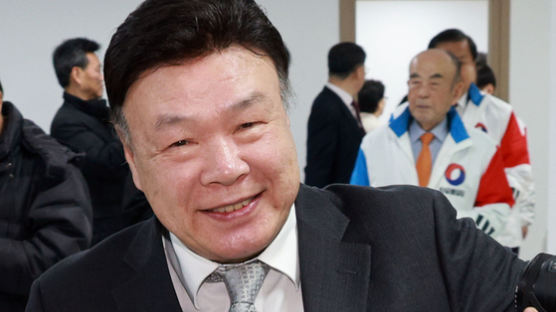 대통령 특사된 홍수환, 47년 만에 '4전 5기 신화' 파나마 찾는다