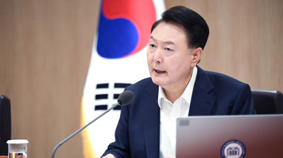 尹 탄핵 청원 90만 돌파…대통령실 "명백한 위법 없이 불가능"