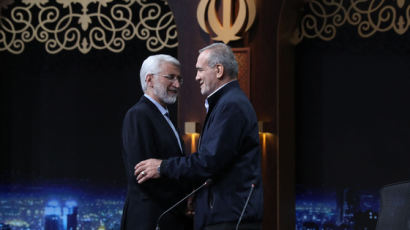 [사진] 이란 대선 토론서 보·혁 맞대결 … 5일 결선 투표