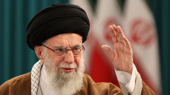 이란 최고지도자 "대선 1차 투표율 기대에 못 미쳤고 예측과 달라"