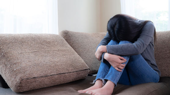 국민 74% "1년간 정신건강 문제 경험"…스트레스·우울감 급증