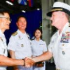 "한국 배 타보자"…美 4성 장군 네 명이 한국 상륙함 찾은 까닭