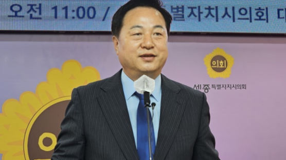 김두관, 이재명과 '맞대결'…"1인 독주 못 막으면 민주당 위기"