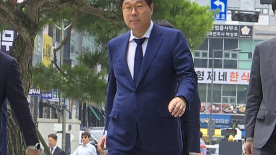 이재명 “희대의 조작” 800만달러 대납 김성태도 2년6월 실형
