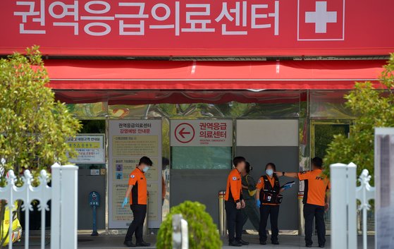 [단독] 소아과 교수 없어 외과의가 신생아 수술, 사지마비 장애