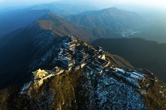 [Biz-inside,China] "캠핑도 운동도 장비빨" 커지는 中 아웃도어 스포츠 시장