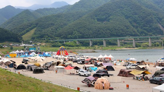 지난해 캠핑 사고 약 600건…텐트줄에 넘어지고 가스중독