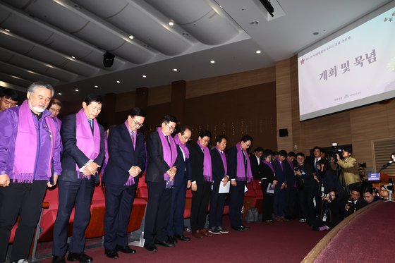 여야 “159명 별 잊지 않겠다”…국회서 열린 '이태원 참사 2주기' 추모제