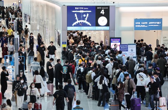 인천공항 출국장 무단진입한 日 여성, 보안요원 폭행 후 출국