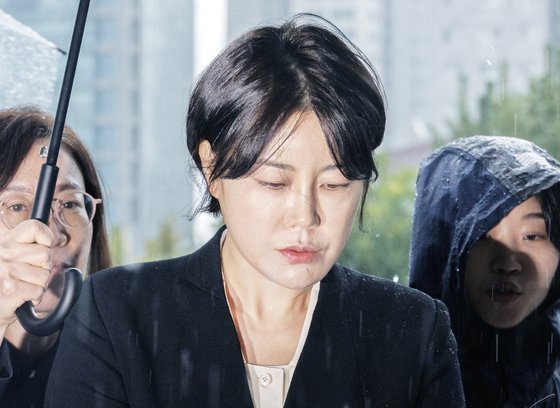 문다혜, 출장·방문·유선 조사도 거부…검찰 "서면조사 불가"