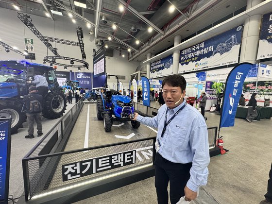 중국 소는 쟁기질 은퇴했다, 세계 논밭 노리는 ‘아이언 소’