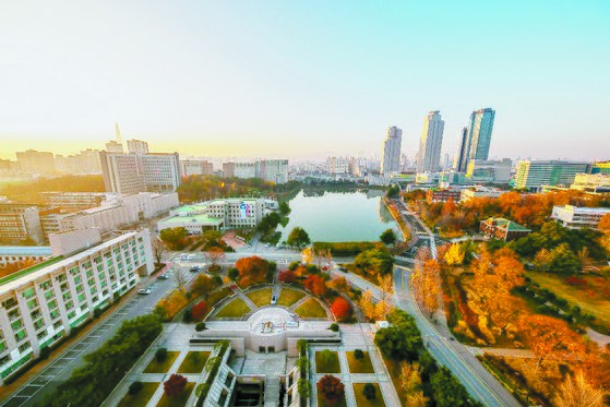 '놀세권' 보는 요즘 고교생…선호 대학 'SKY 순' 무너졌다 [2024 대학평가]