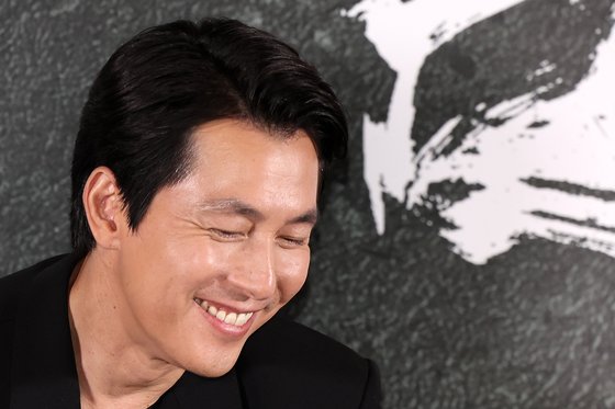 "번호 드려도 될까요?" 정우성, 일반인에 DM 의혹…소속사 입장은