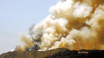 [Photo] 대형 산불 … 불타는 할리우드