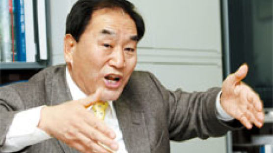 ‘反朴 진영’ 이끌던 이재오 “이젠 달라질 것… 총리로 박근혜 추천 반대 안해”
