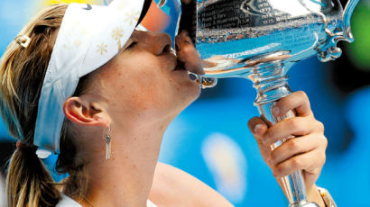 [사진] 샤라포바의 행복한 우승 키스