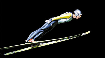 [사진] 스키점프 ‘국가대표’ 김현기, 금메달 땄다