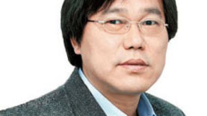“한국의 잘못 된 민주화가 부패와 혼란 초래”