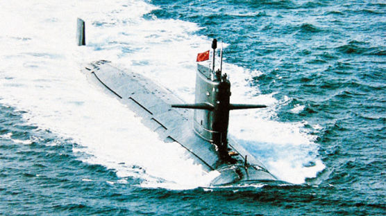 잠수함 숫자 절반 줄인 미국, 빈자리 파고드는 중국