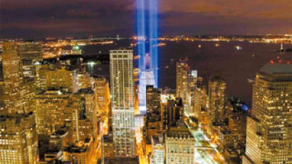 [사진] 9·11 희생자에게 바치는 빛의 헌사