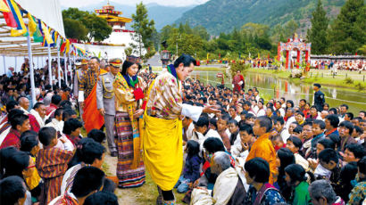 ‘행복한 나라’ 부탄 임금님 결혼식