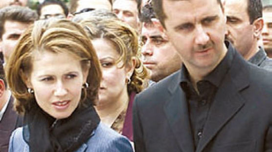 ‘다마스쿠스의 봄’ 이끈 46세 대통령… 반년 뒤 독재 회귀