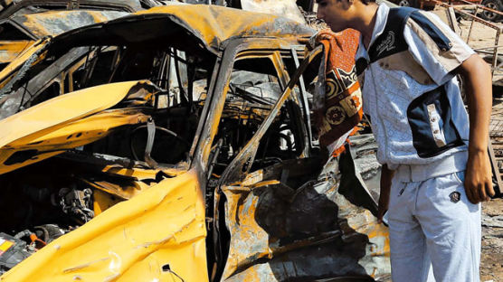 이라크서 차량 폭탄 테러 … 100여 명 사망