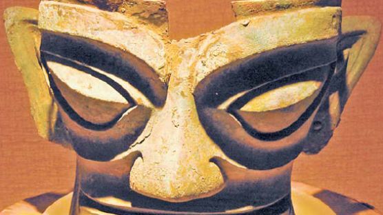 튀어나온 눈, 큰 귀 5000년 전 파촉 유적 황하 문명과 큰 차이