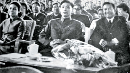 마오쩌둥, 왕훙원 칭찬 “젊은 날의 내 모습 보는 듯하다”