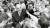 동·서독 통일 한 달 전인 1990년 9월 4일 평화광장에서 헬무트 콜 총리가 동독 군중에 둘러싸여 환영받고 있다. [AFP=연합뉴스]