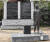 동국사 경내에 서 있는 ‘소녀상’과 그 뒤에 건립된 ‘참사문’의 비. [사진 나리카와 아야]
