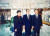 1996년 11월, 김명호 교수(오른쪽)는 정주영 명예회장의 중국어판 자서전 ‘現代之路’ 출판기념회 참석 후 베이징 ‘삼련역사관’을 방문한 정 회장과 만났다. [사진 김명호]