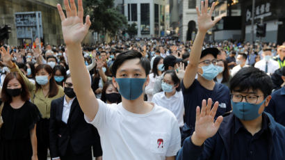 시진핑 “홍콩 난동 제압하라”…미국 등 겨냥 첫 강력 경고
