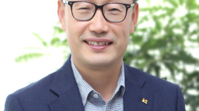 ‘통신 공룡’ KT 새 CEO 구현모…12년 만에 내부서 발탁